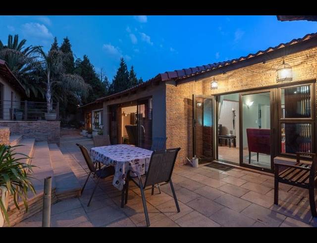 4 BEDROOM HOUSE FOR SALE IN GLENVISTA